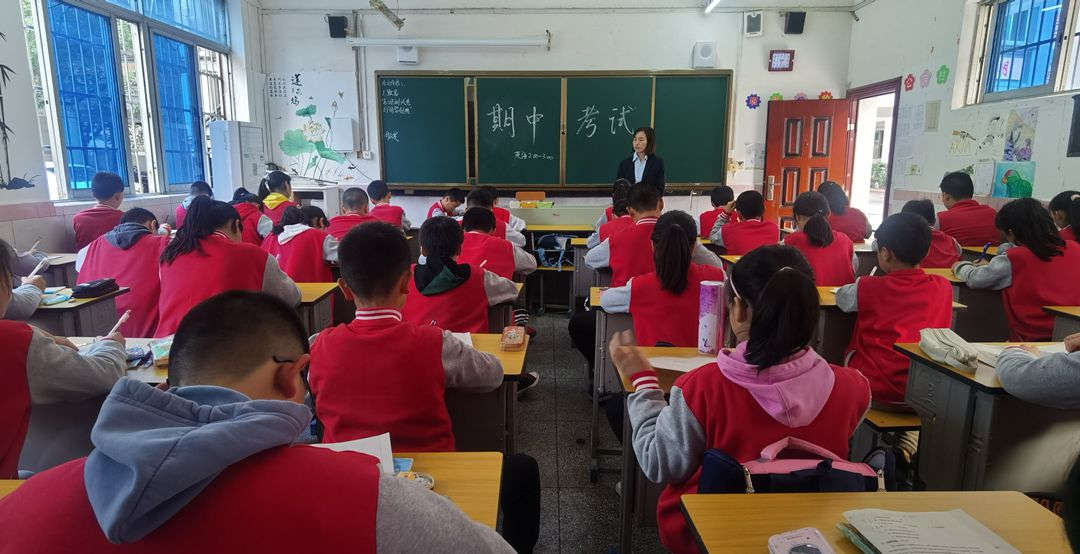 小学部4副本.jpg 小学部4副本.jpg