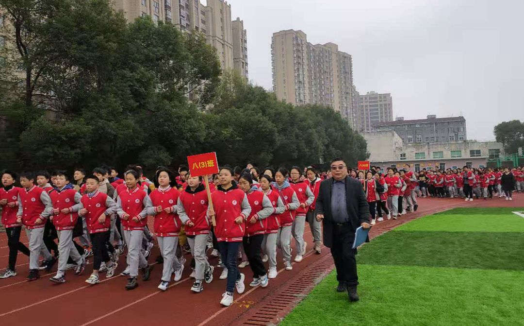 跑操2_副本.jpg 跑操2_副本.jpg