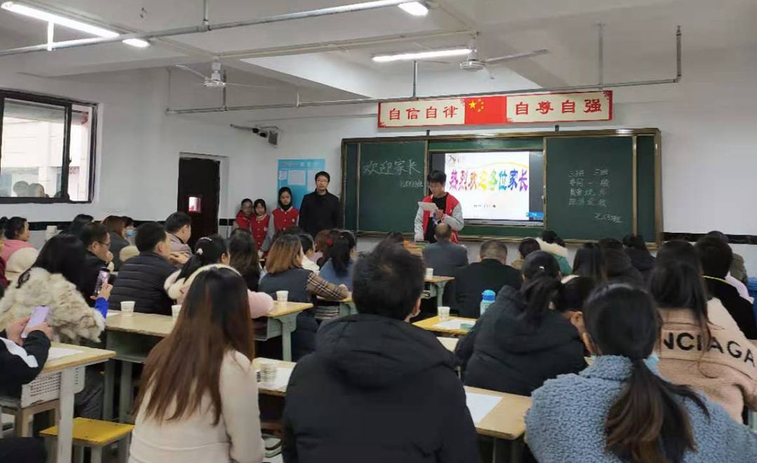 优秀学生分享_副本.jpg 优秀学生分享_副本.jpg